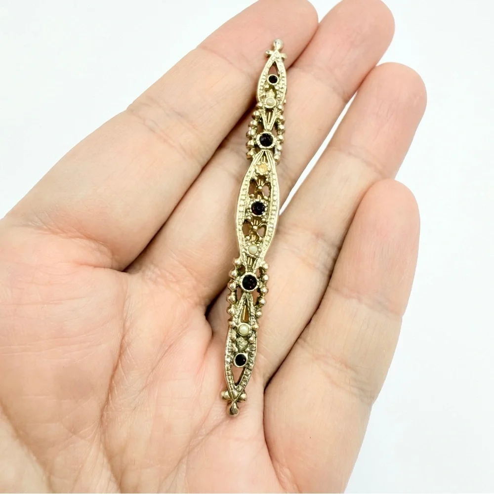 Vintage Bar Brooch – Gold Tone with Faux Pearls & Crystal Stones - Picture 3 of 7